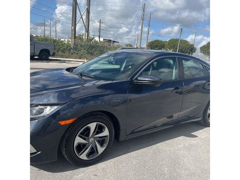 Used 2020 Honda Civic LX image 2