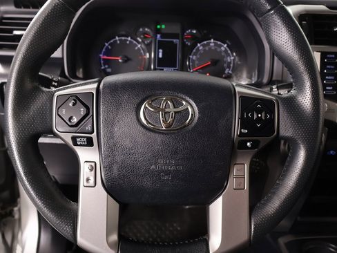 Used 2022 Toyota 4Runner SR5 Premium w/ Moonroof Package image 3