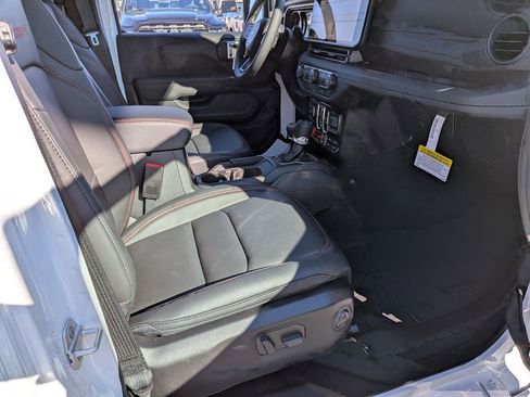 New 2026 Jeep Wrangler Unlimited Rubicon image 31