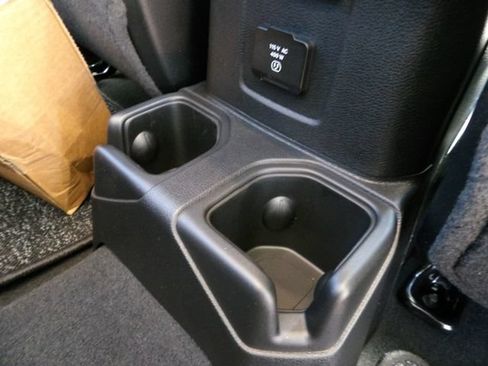 New 2026 Jeep Gladiator Sport AWD/4WD image 10