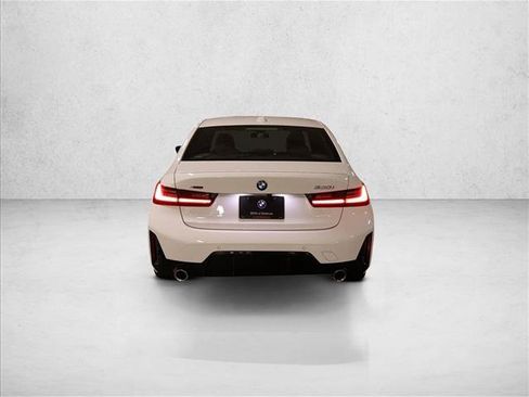 Used 2026 BMW 330i xDrive Sedan w/ M Sport Package AWD/4WD image 7