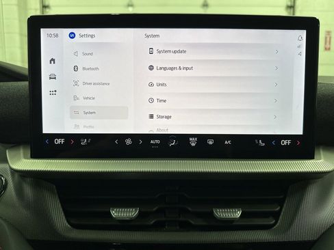 Used 2025 Ford Explorer ST-Line image 30