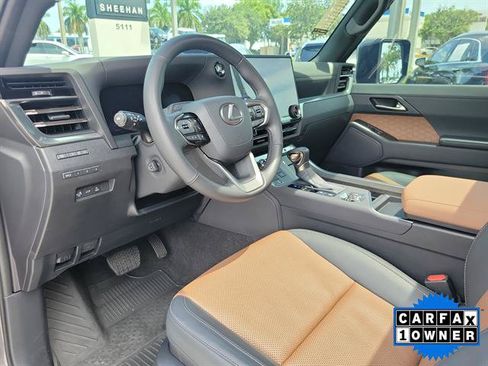 Used 2025 Lexus GX 550 w/ Cold Area Package AWD/4WD image 43