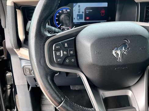 Used 2022 Ford Bronco Wildtrak AWD/4WD image 18
