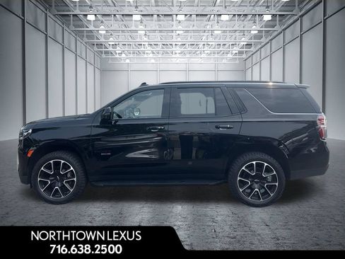 Used 2022 Chevrolet Tahoe RST w/ Luxury Package AWD/4WD image 3