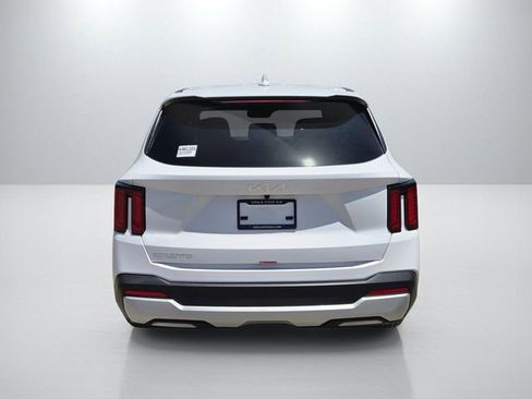 New 2026 Kia Sorento LX FWD image 5