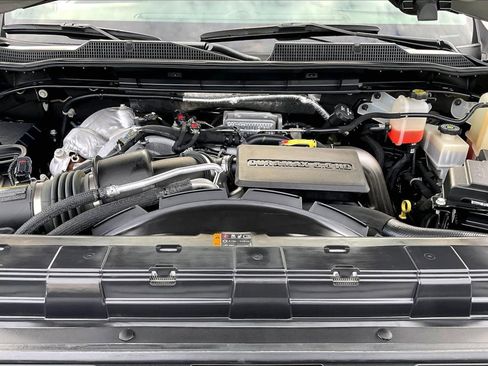 Used 2022 Chevrolet Silverado 2500 LTZ image 10