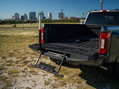Used 2021 Ford F450 Platinum AWD/4WD image 25