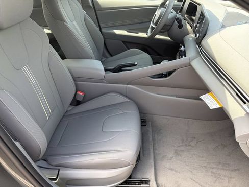 New 2026 Hyundai Elantra Sport FWD image 13