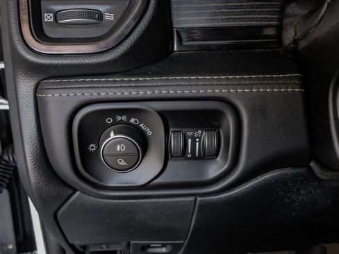 Used 2022 RAM 2500 Limited AWD/4WD image 27