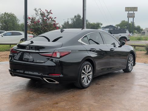 Certified 2020 Lexus ES 350 w/ Premium Package FWD image 2