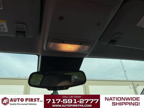 Used 2022 Chevrolet Trax LT w/ Premium Seat Package AWD/4WD image 22