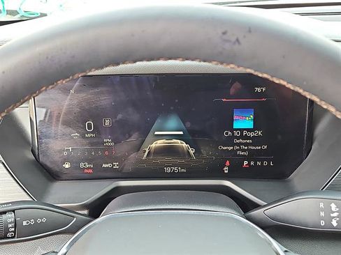 Used 2024 GMC Acadia AT4 w/ Luxury Package image 15