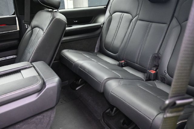 Used 2024 Jeep Grand Wagoneer L Series II w/ Quick Order Packagew 28T AWD/4WD image 37