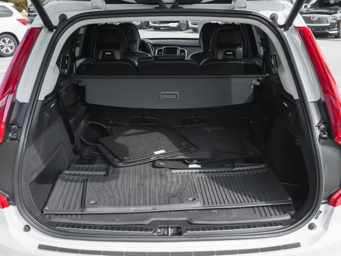 Used 2023 Volvo XC90 T8 Plus w/ Protection Package image 42