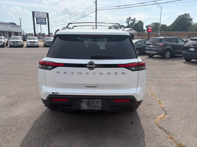 Used 2025 Nissan Pathfinder SV FWD image 5