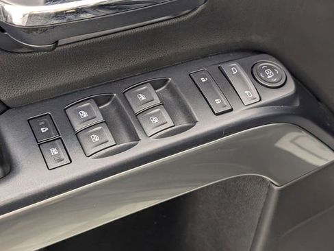 Certified 2018 Chevrolet Silverado 1500 LT RWD image 11