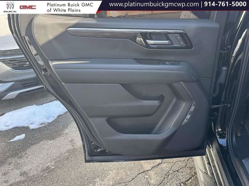 Used 2025 Chevrolet Tahoe LT image 11