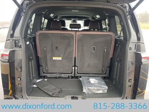 New 2025 Volkswagen ID. Buzz Pro S image 24