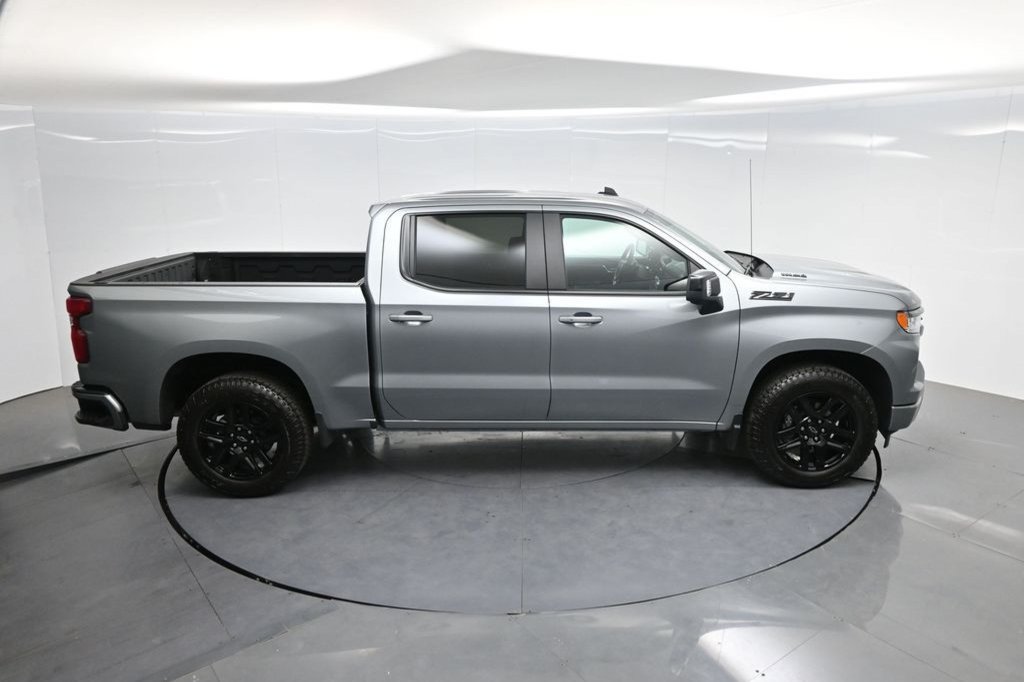 Used 2026 Chevrolet Silverado 1500 RST AWD/4WD image 19