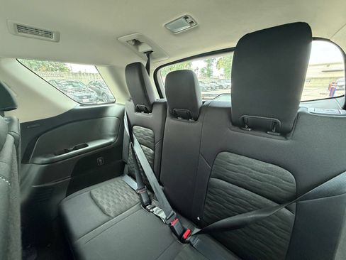 Used 2025 Nissan Pathfinder SV FWD image 26