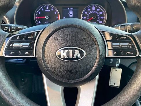Used 2021 Kia Forte LXS image 10