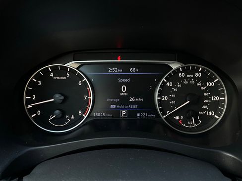 Used 2025 Nissan Altima 2.5 SV image 36