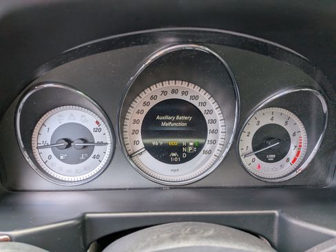Used 2013 Mercedes-Benz GLK 350 4MATIC image 29
