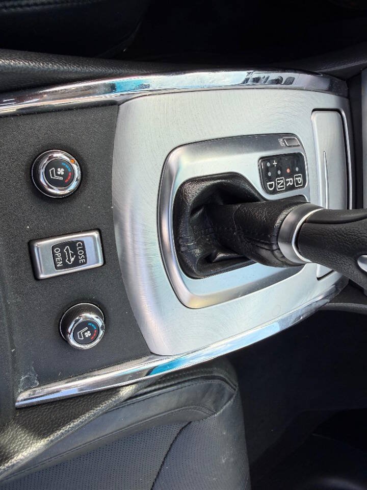 Used 2013 INFINITI G37 Convertible w/ Premium Pkg RWD image 23