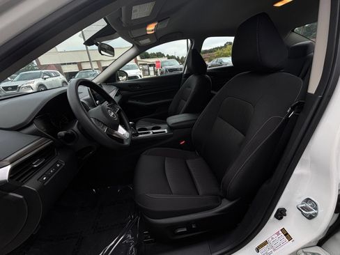 Used 2026 Nissan Altima 2.5 SV FWD image 27