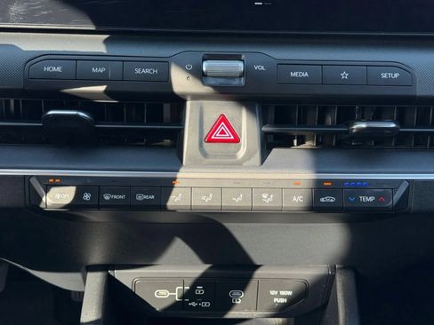 Used 2025 Kia K4 FWD image 20