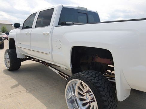 Used 2015 Chevrolet Silverado 2500 LTZ w/ Duramax Plus Package AWD/4WD image 9
