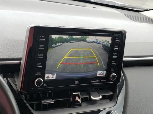 Used 2022 Toyota Corolla Cross XLE w/ Convenience Package AWD/4WD image 18