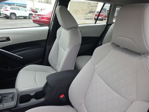 New 2026 Toyota Corolla Cross L image 9