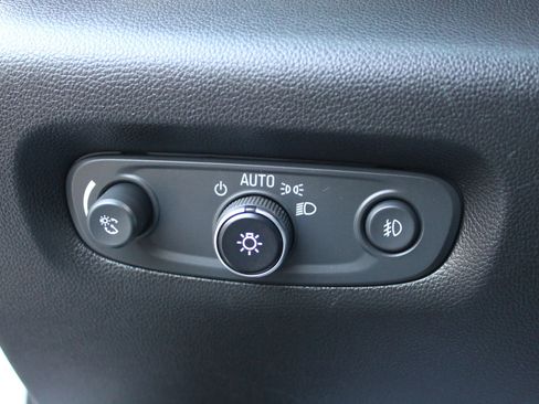 Used 2020 Chevrolet Traverse High Country image 28