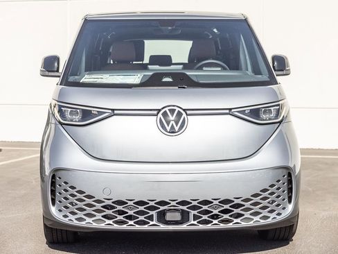 New 2025 Volkswagen ID. Buzz Pro S Plus image 2