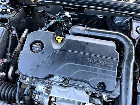 Used 2022 Chevrolet Malibu LS FWD image 33