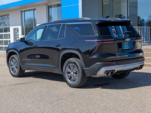 Certified 2024 Chevrolet Traverse LT w/ Trailering Package AWD/4WD image 4