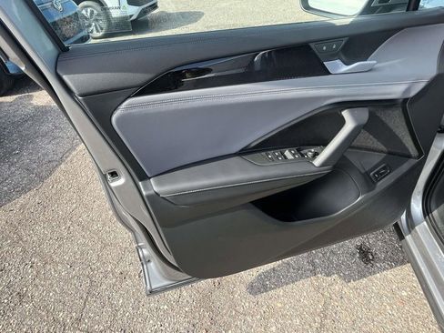 New 2026 Volkswagen Tiguan SE AWD/4WD image 10