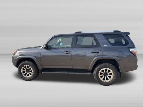 Used 2020 Toyota 4Runner SR5 Premium AWD/4WD image 7