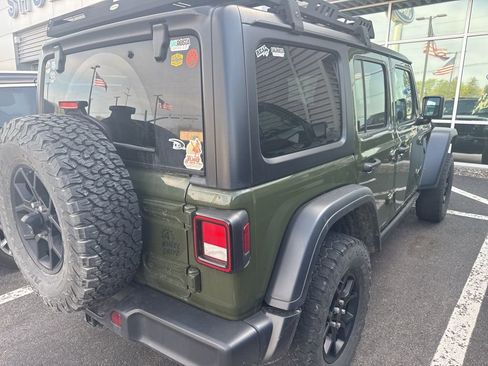 Used 2024 Jeep Wrangler Unlimited AWD/4WD image 5
