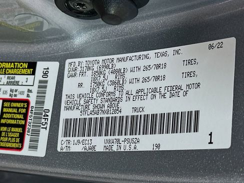 Used 2022 Toyota Tundra SR5 w/ TRD Off-Road Premium Package RWD image 32