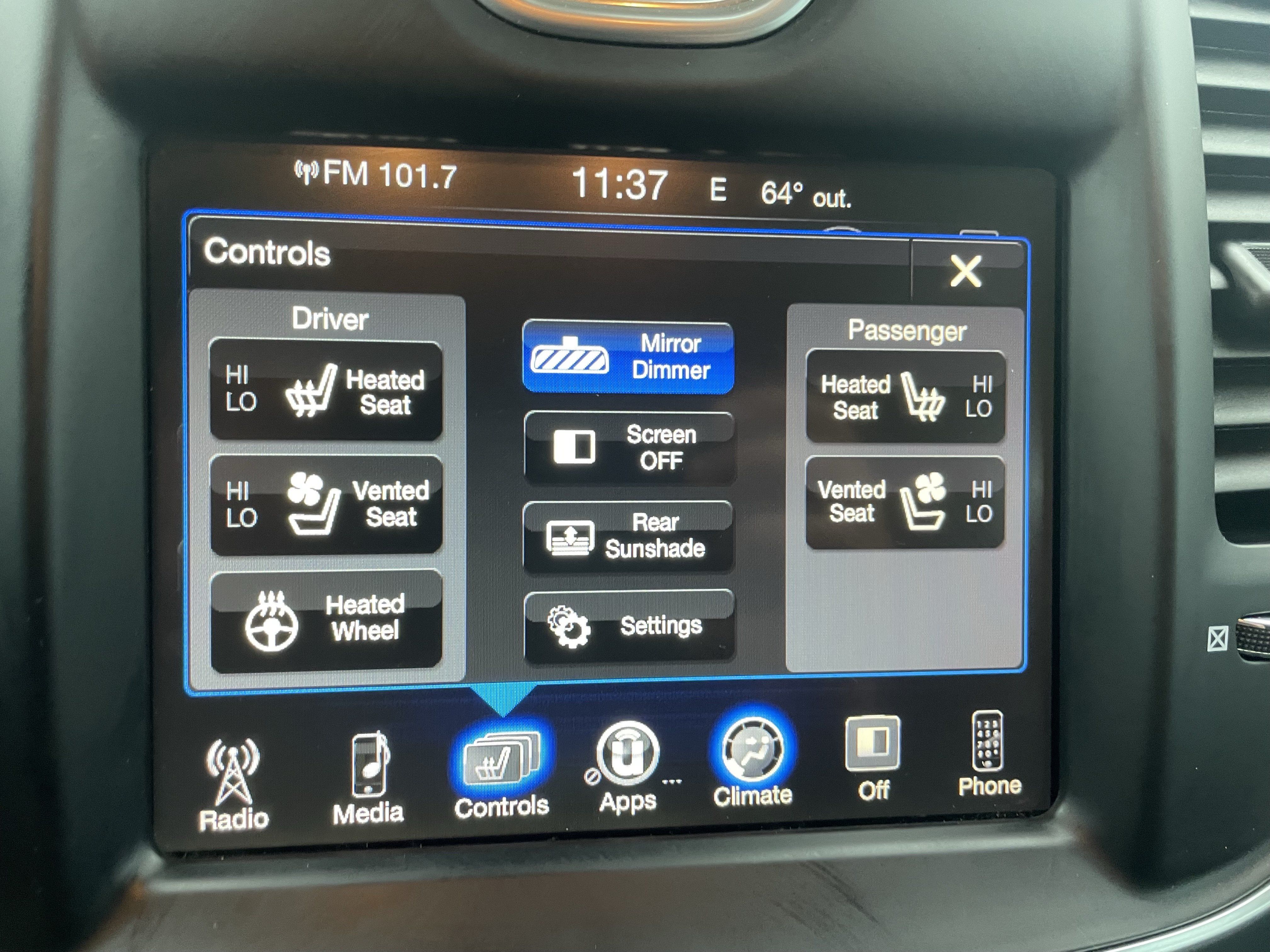 Used 2016 Chrysler 300 C AWD/4WD image 21