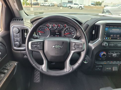 Used 2022 Chevrolet Silverado 1500 RST AWD/4WD image 15