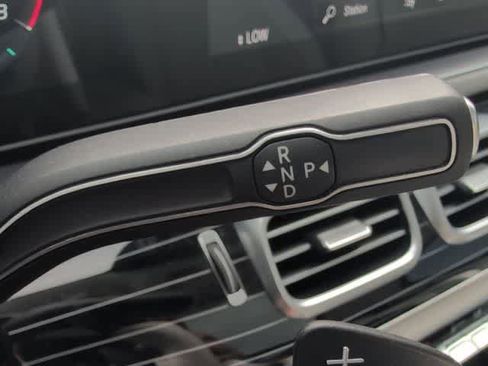 Used 2023 Mercedes-Benz Maybach GLS 600 4MATIC image 25