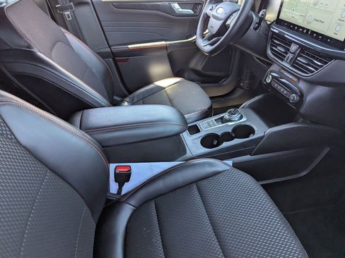 Certified 2024 Ford Escape ST-Line w/ Tech Pack #1 FWD image 10