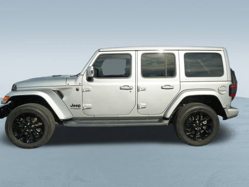 Used 2021 Jeep Wrangler Unlimited Sahara image 4