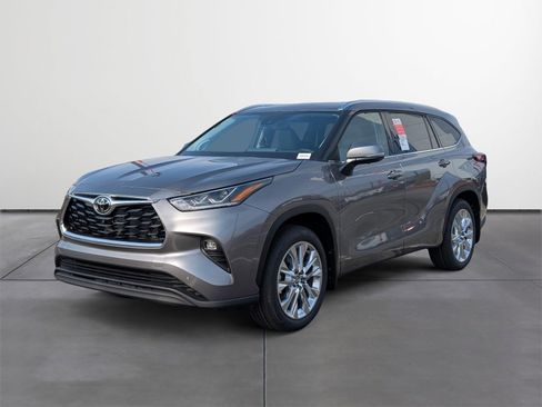 New 2026 Toyota Highlander Limited image 2