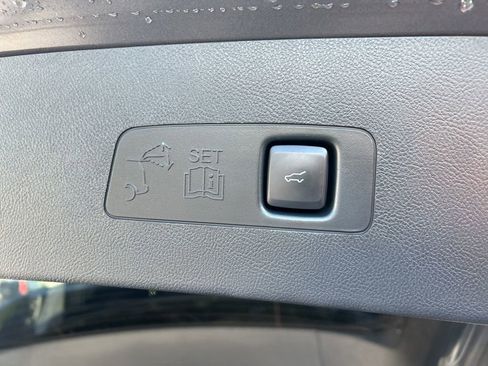 Used 2021 Lincoln Corsair FWD w/ Convenience Package image 27