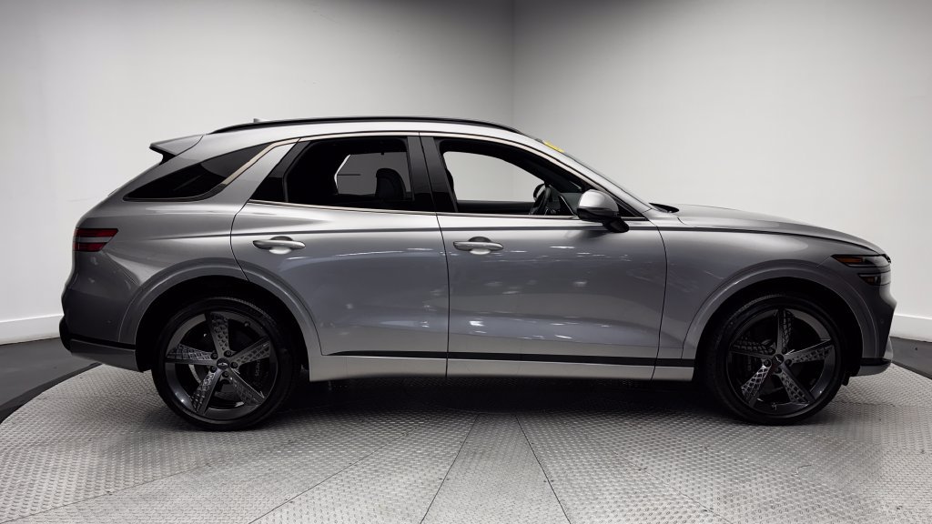 Used 2023 Genesis GV70 3.5T Sport w/ Sport Prestige Package AWD/4WD image 50